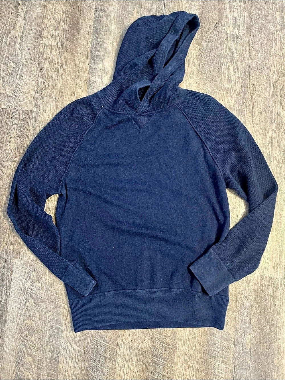 Men’s Gap Knit Warm Cozy Sweater Hoodie in Navy Blue Size Medium - Picture 1 of 7
